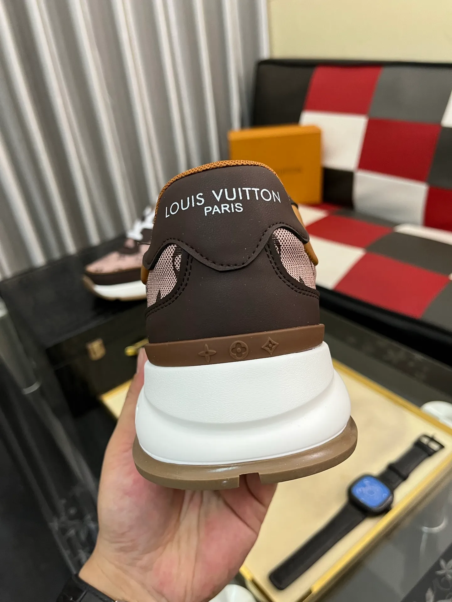 Men's Men's Shoes 💰: 438⌚️⌚️LV Louis Vuitton. The latest fashionable casual shoes are popular in physical stores. New spring and summer comfortable imported custom original cowhide, unique jacquard fabric element design. With sheepskin lining, Lv original bottom, [sun][sun] high-end packaging and high quality💪Details determine the quality, you can enter and leave the counter at will, welcome to compare🇮🇹Number of sizes 38-442️⃣colors available